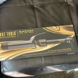 Hot tools curly iron